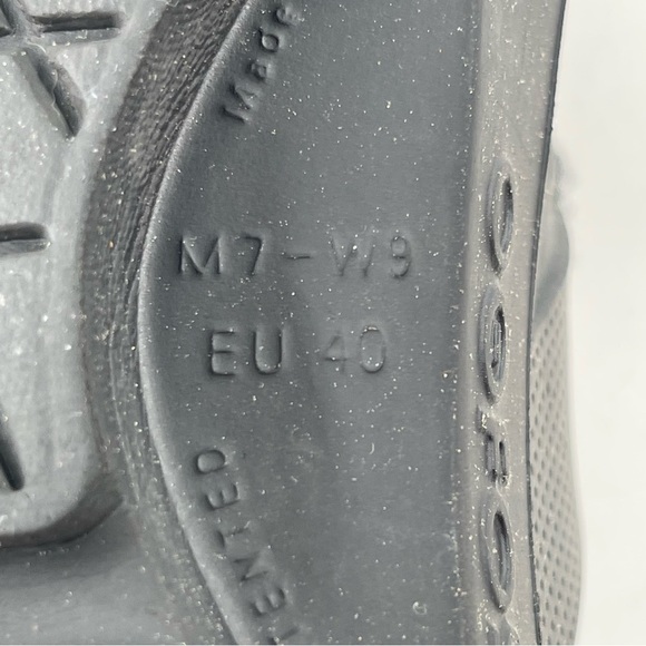 👞Oofos Unisex Adult OOCandoo Black Athletic Recovery Sandal - Men/7| Women/9 - Picture 10 of 16